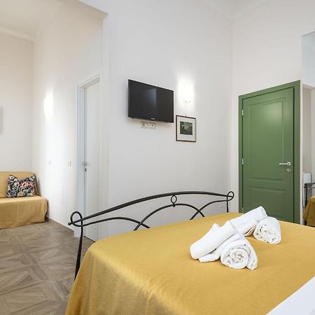 Cadorna Rooms In Florence Exterior photo