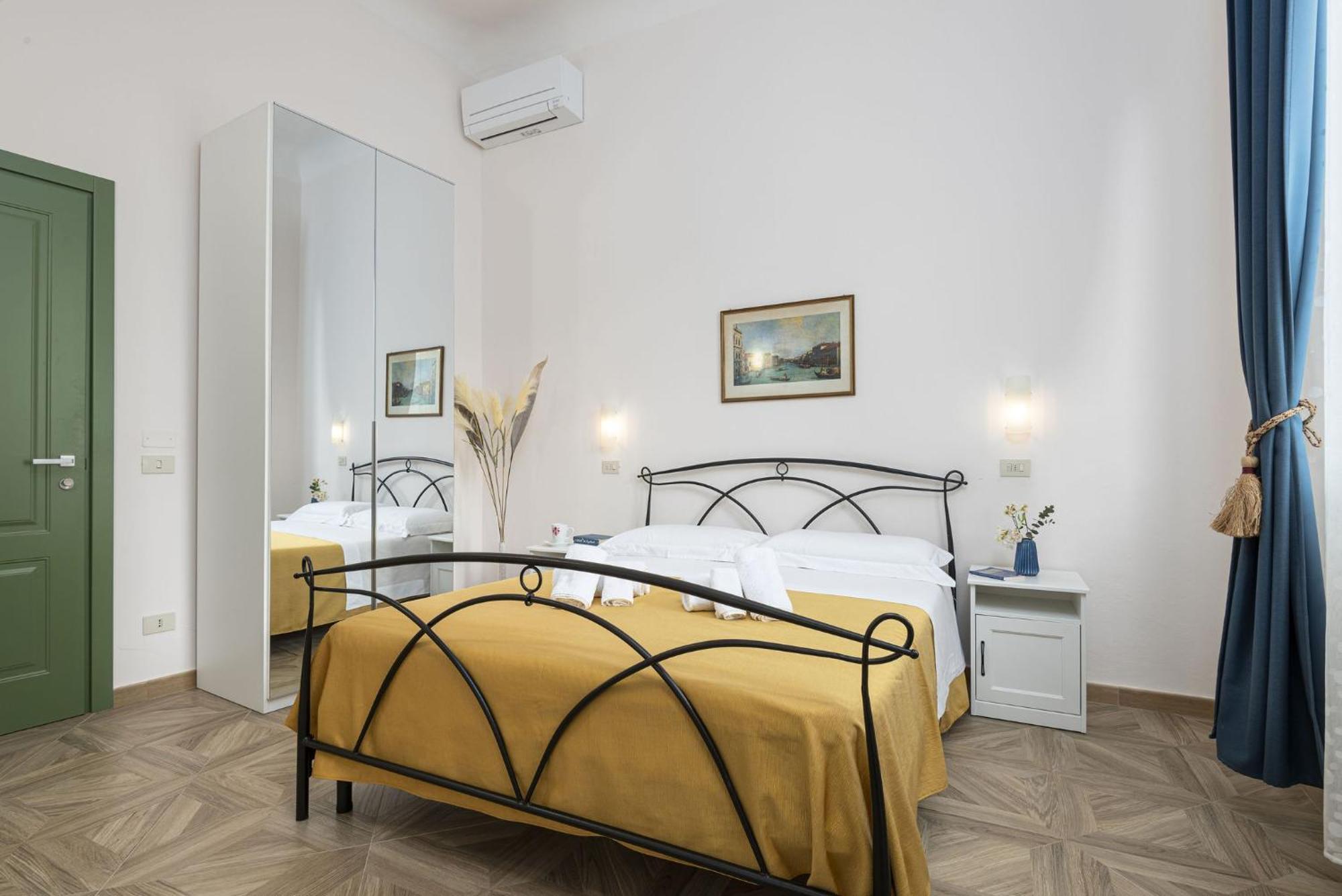 Cadorna Rooms In Florence Exterior photo